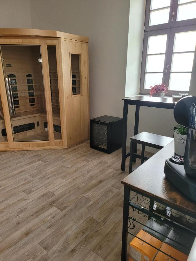 Chateau Moravany - Apartmany, Teepee A Wellness Ronov Nad Doubravou Zewnętrze zdjęcie