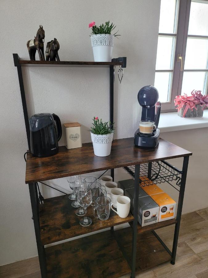 Chateau Moravany - Apartmany, Teepee A Wellness Ronov Nad Doubravou Zewnętrze zdjęcie