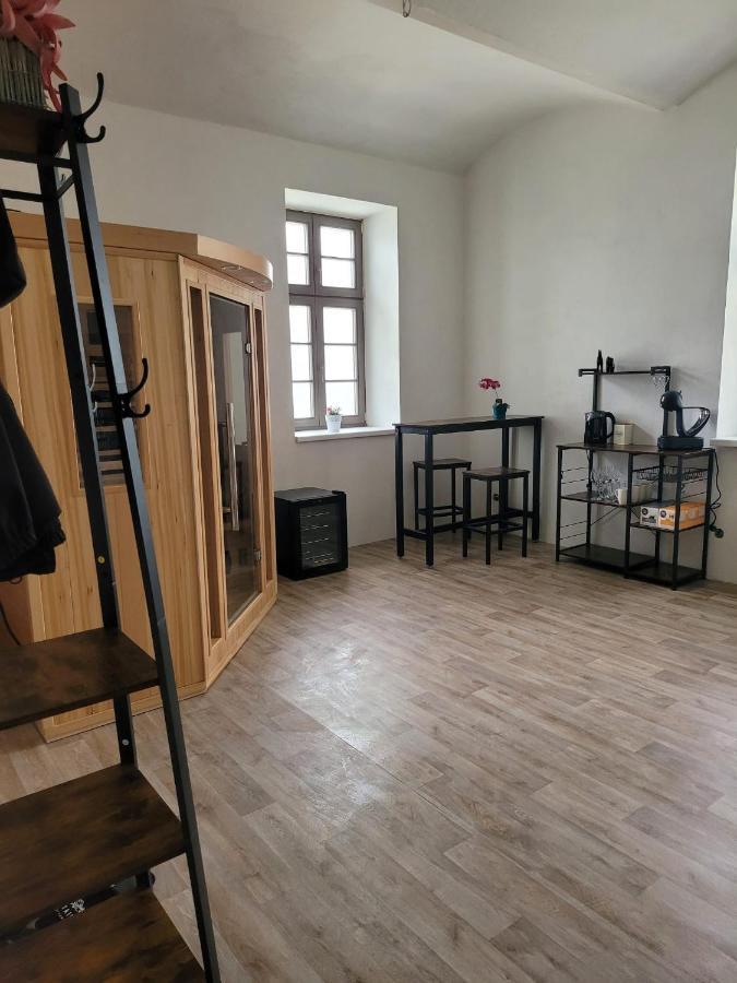 Chateau Moravany - Apartmany, Teepee A Wellness Ronov Nad Doubravou Zewnętrze zdjęcie